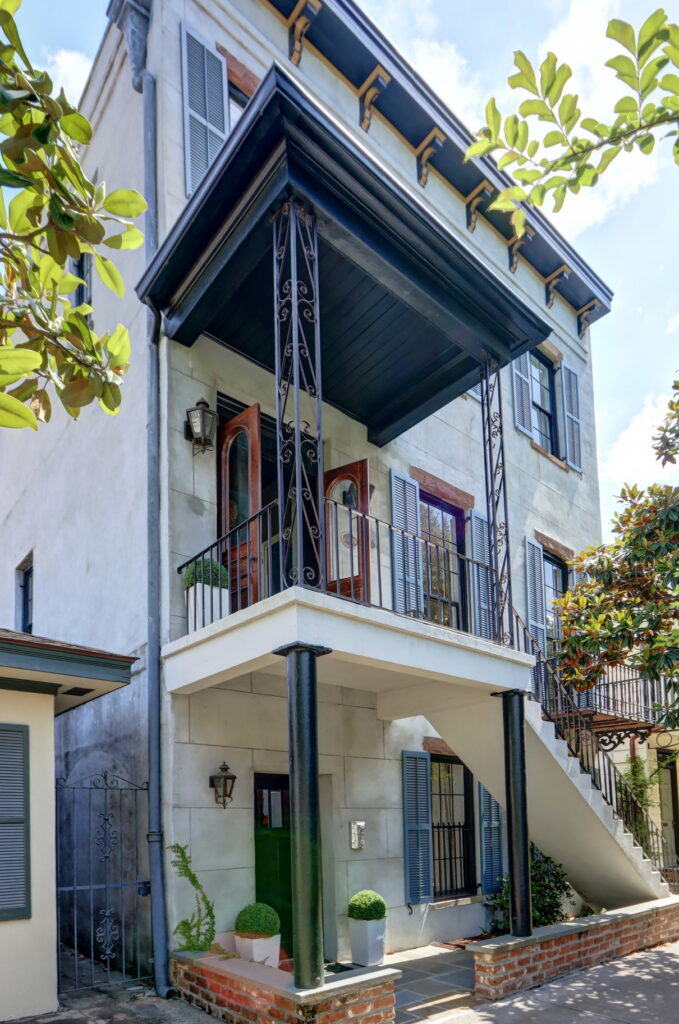 306 E Liberty | Savannah, GA 31401