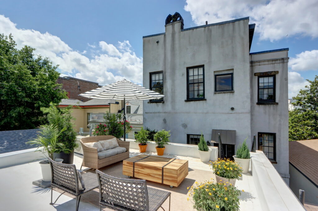 Ext Rooftop 306 E Liberty Street, Savannah, GA 31401