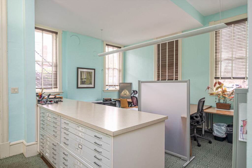 28 E 35th Street